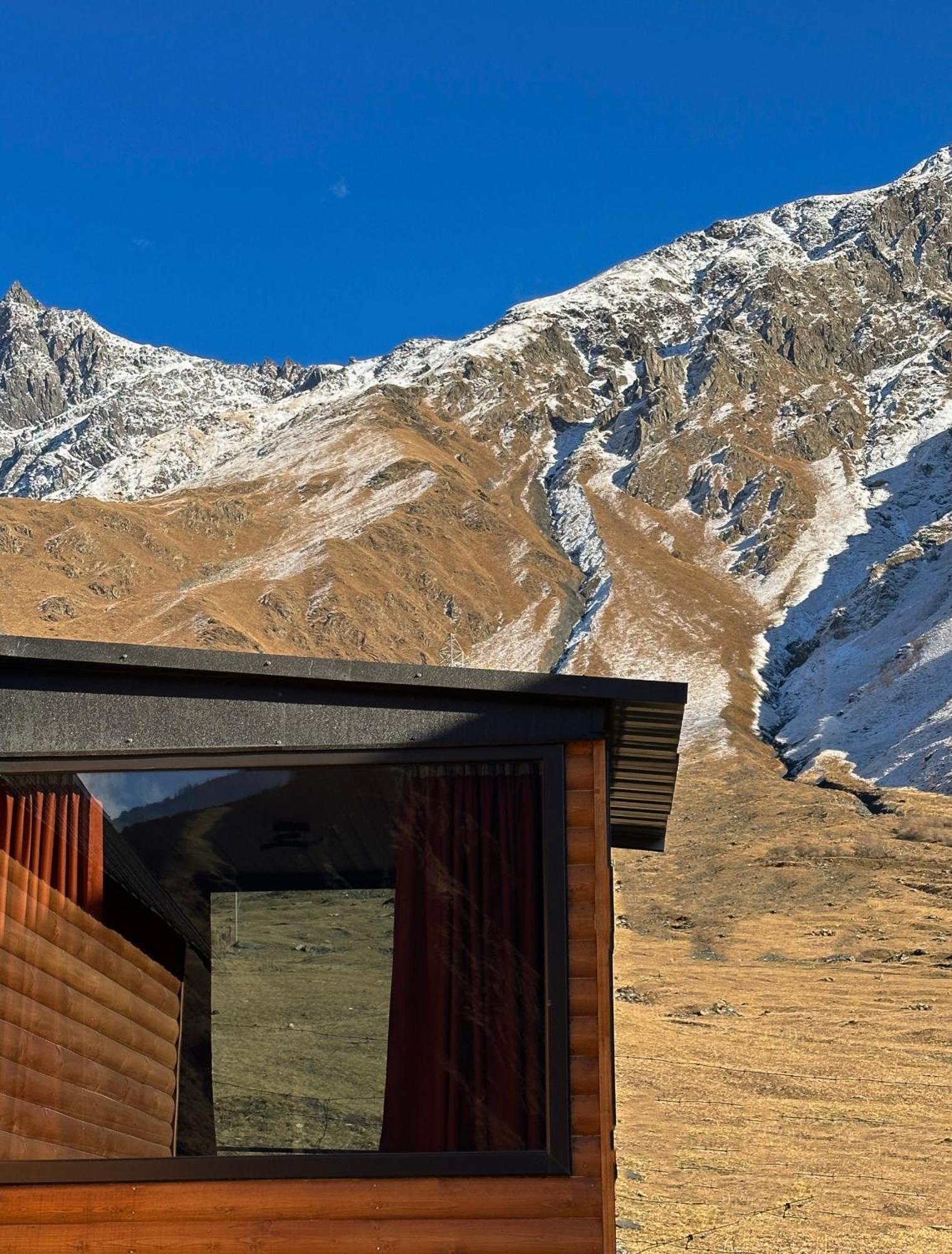 Kazbegi Inn Cottages Eksteriør bilde