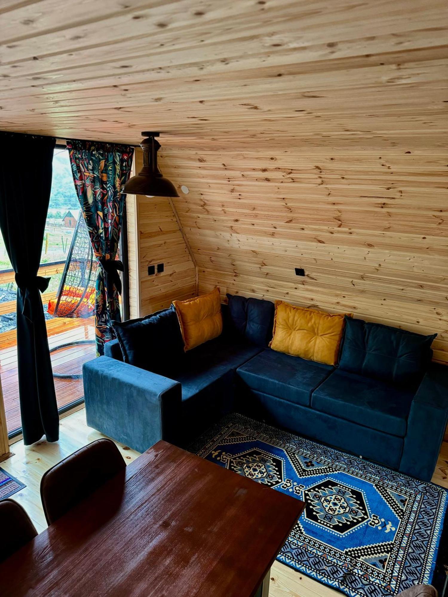Kazbegi Inn Cottages Eksteriør bilde