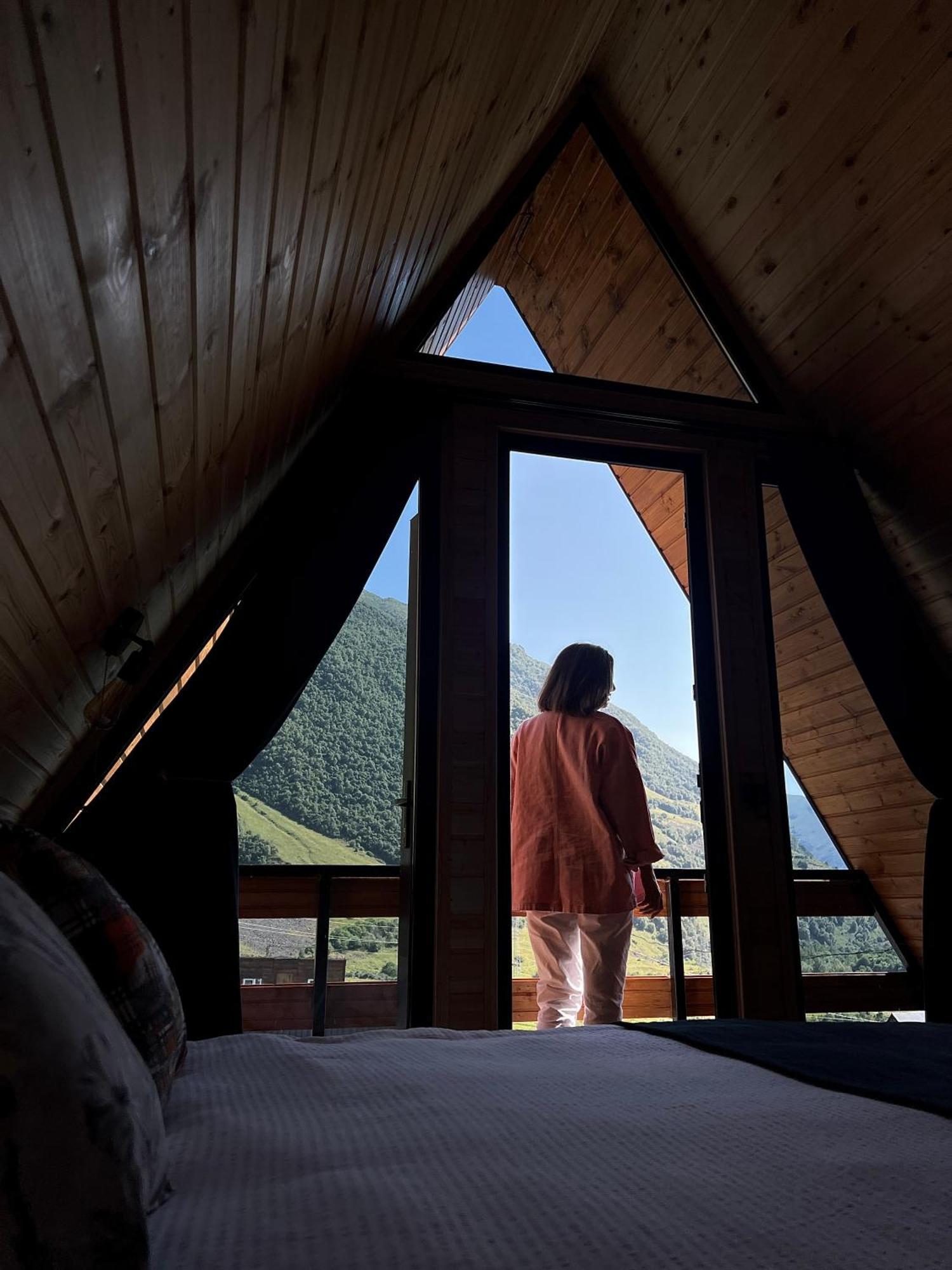 Kazbegi Inn Cottages Eksteriør bilde