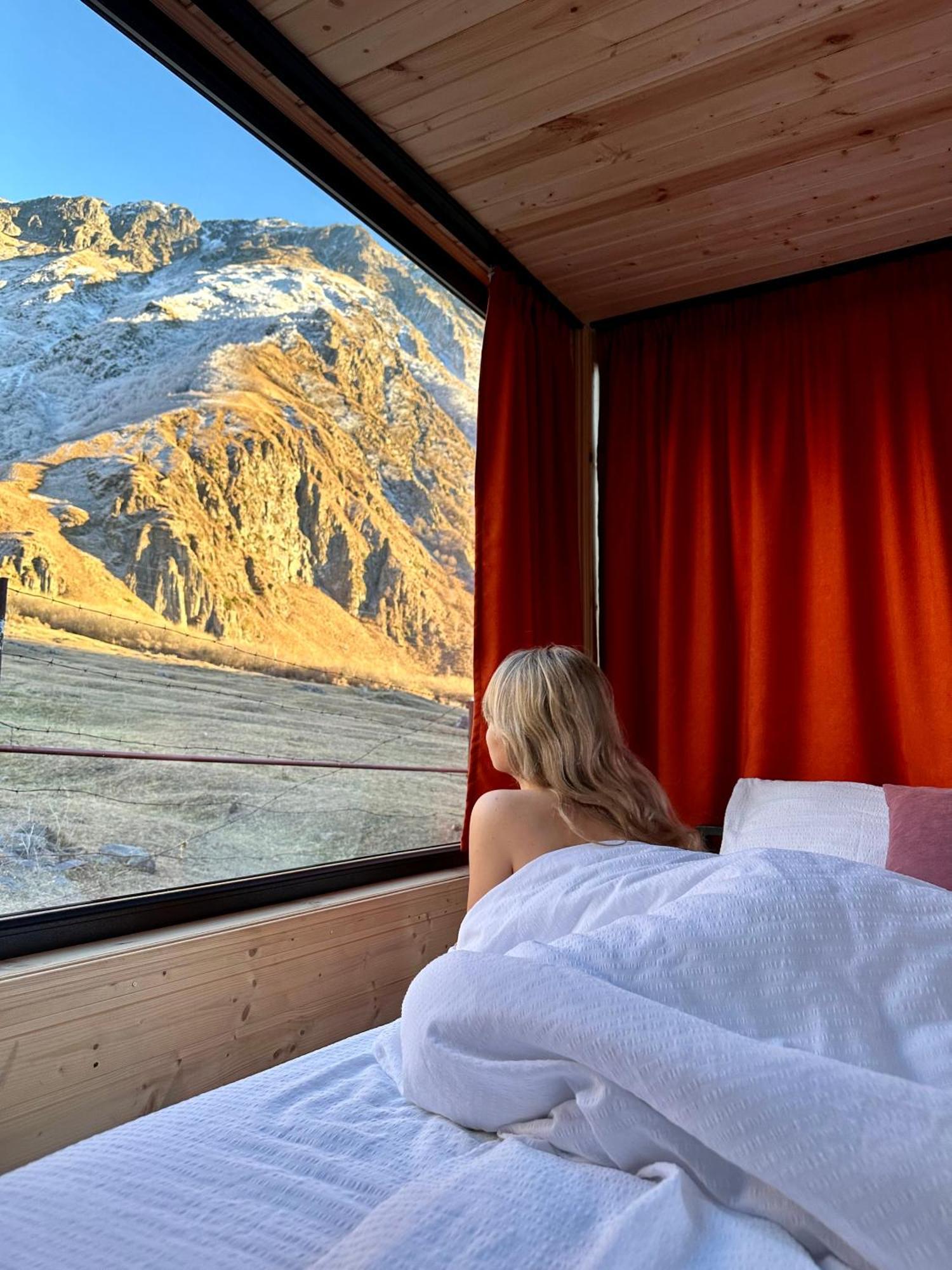 Kazbegi Inn Cottages Eksteriør bilde